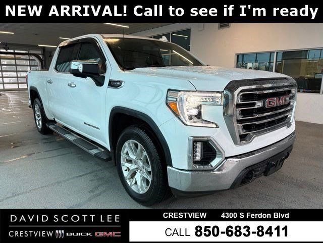 2022 GMC Sierra 4WD Crew Cab Short Box SLT's photo
