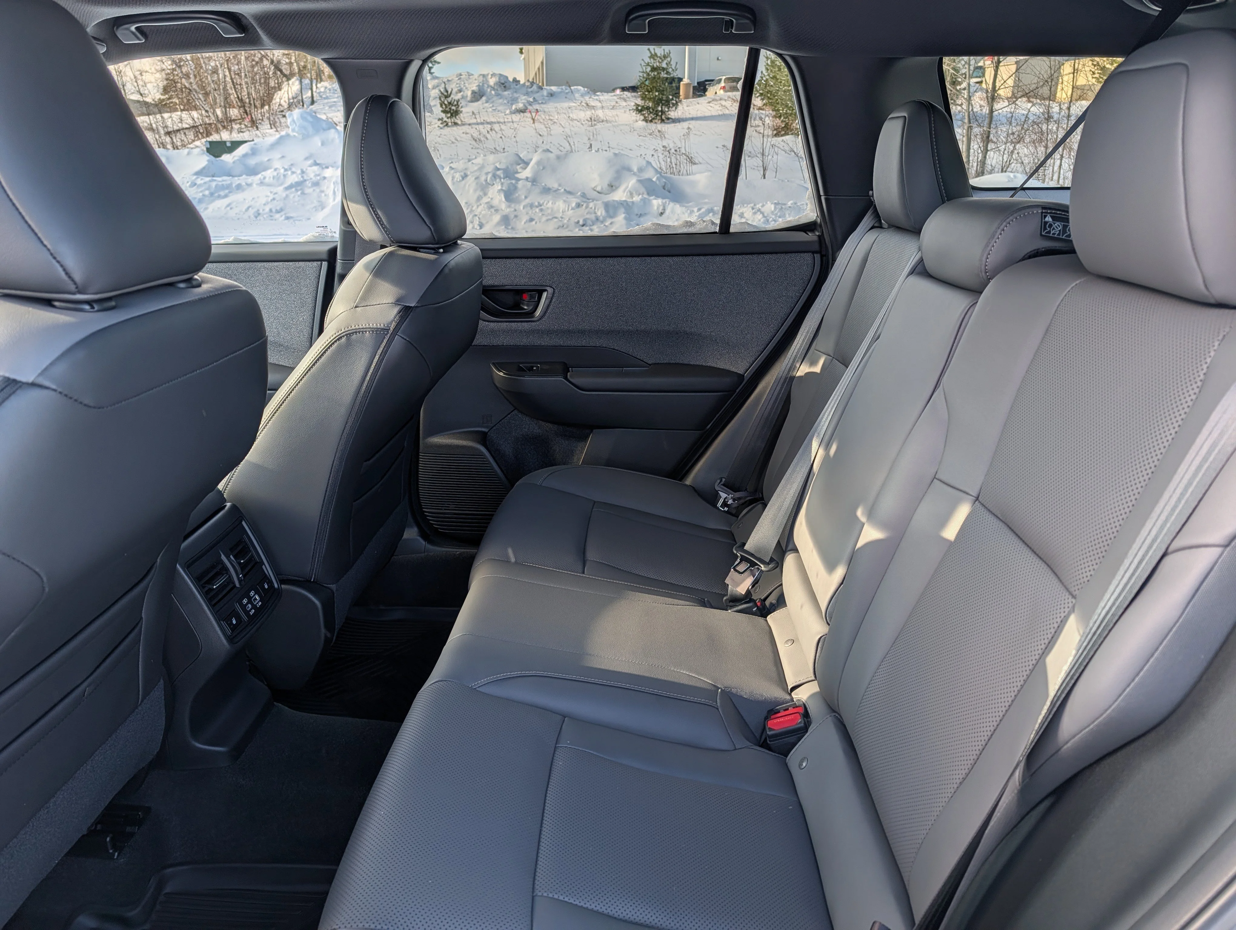 2026 Subaru Outback Limited - Photo 7