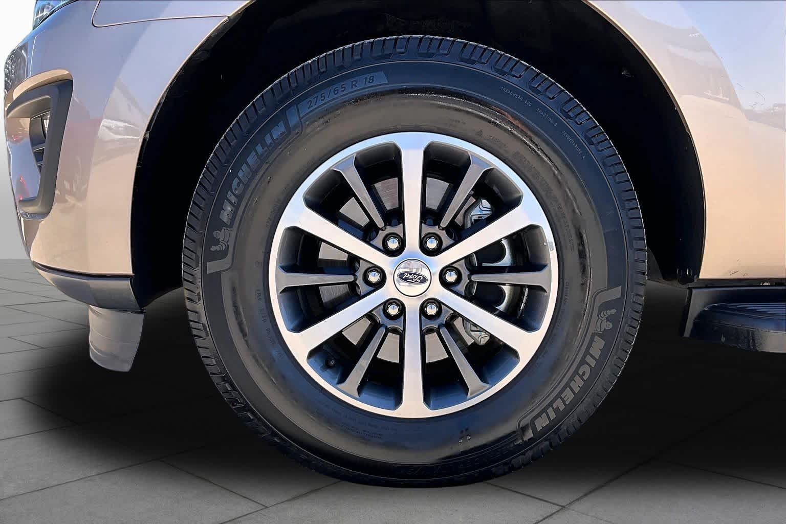 Used 2020 Desert Gold Ford XLT image 10