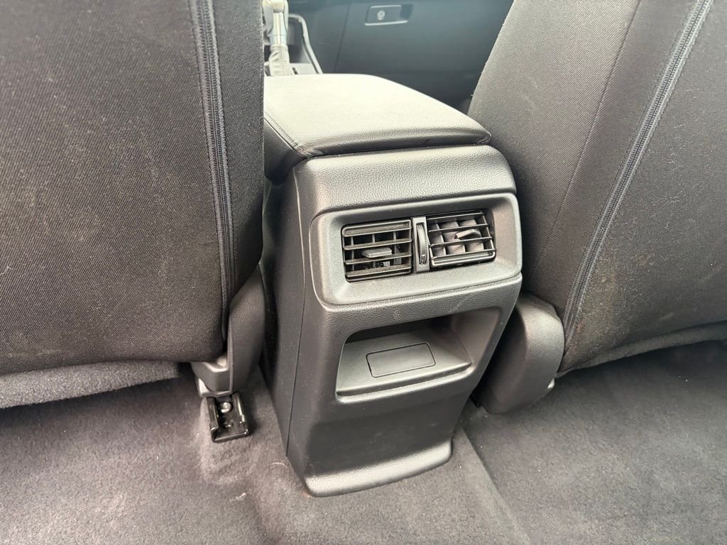 Used 2023 Lunar Silver Metallic Honda LX image 13