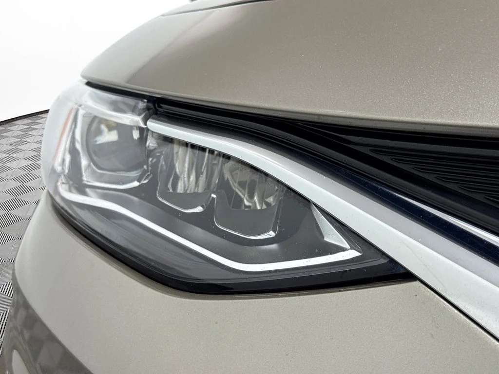 Used 2024 Gray Chevrolet LT image 17