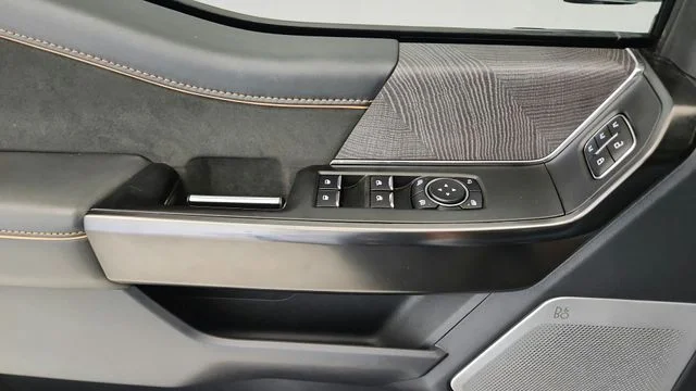 Used 2023 Black Metallic Ford Platinum image 19