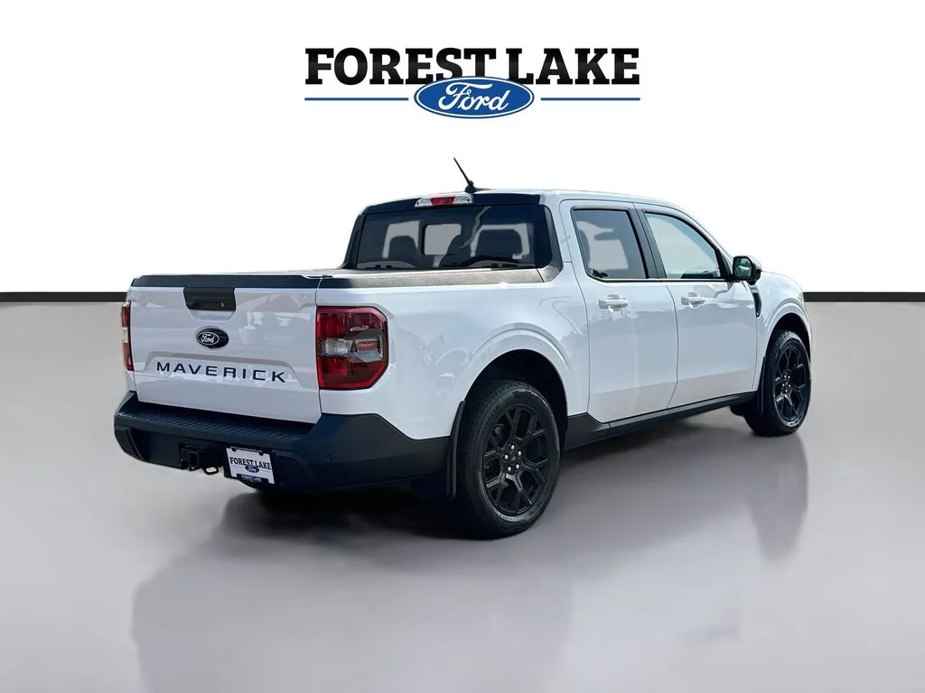 Used 2025 Oxford White Ford Lariat image 7