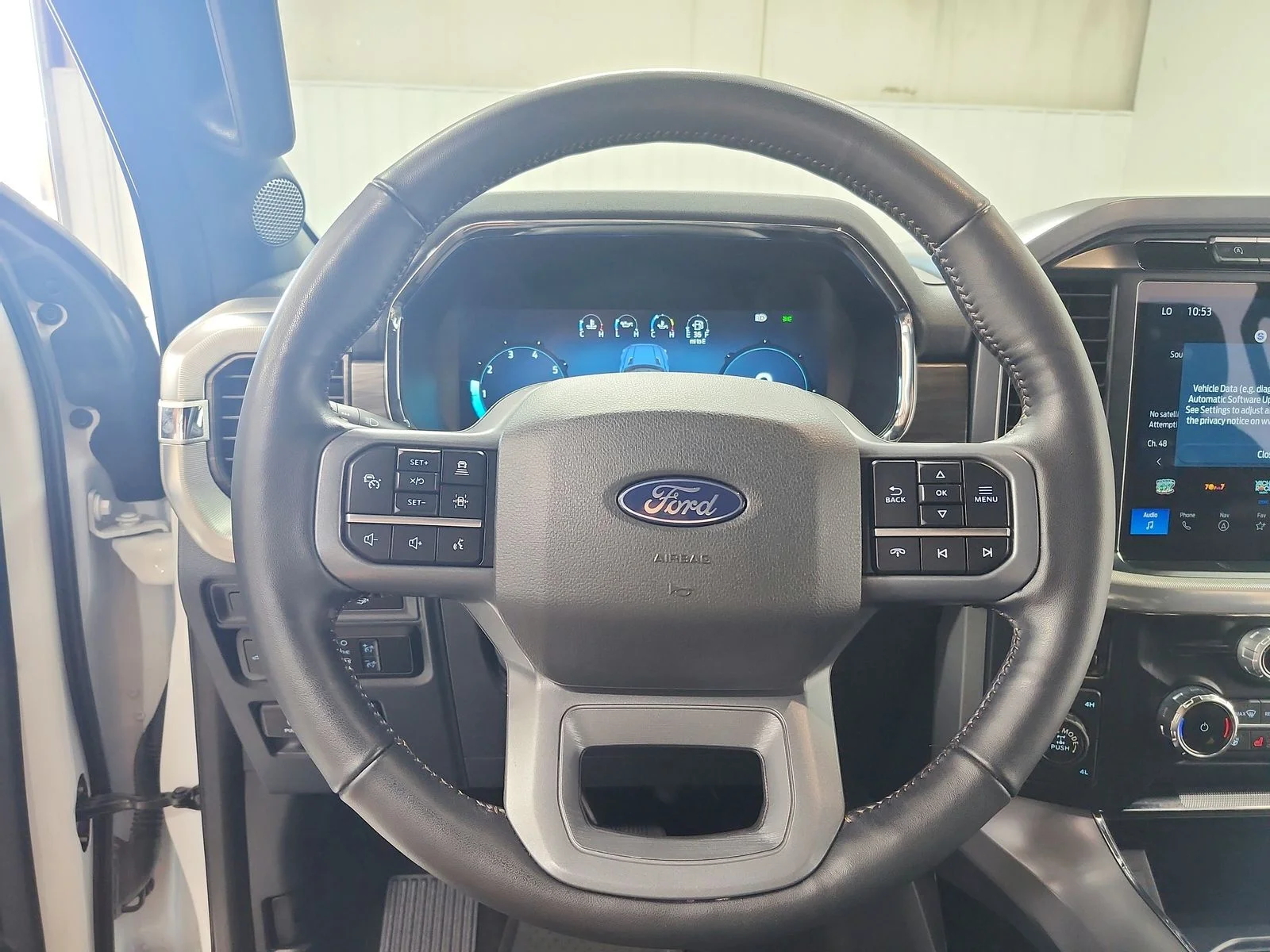 Used 2024 White Ford Lariat image 23