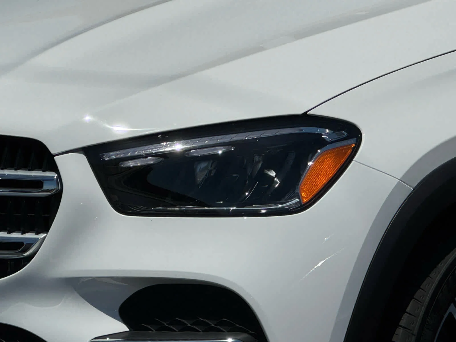 New 2026 Polar White Mercedes-Benz GLE 350 image 4