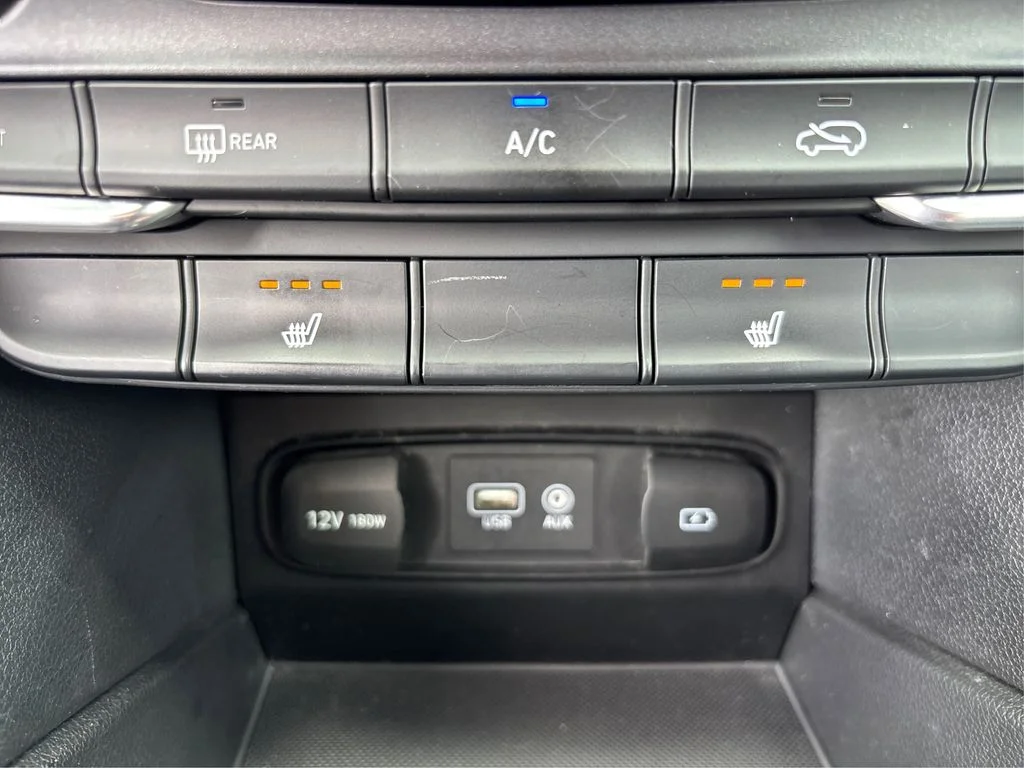 Used 2020 Green Hyundai SEL image 34