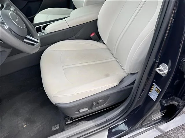 Used 2024 Blue Hyundai SEL image 7