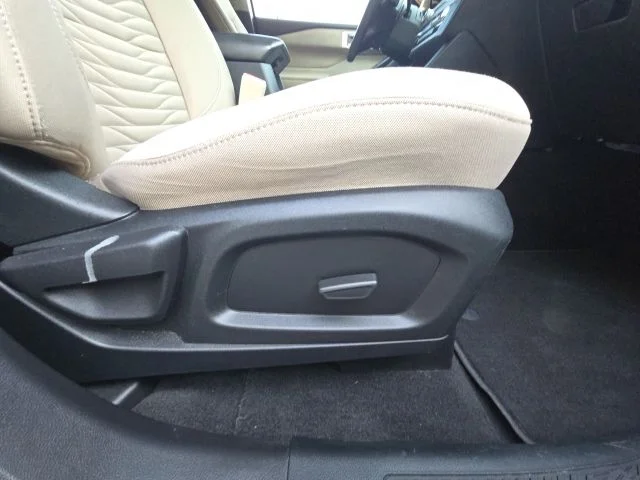 Used 2020 Gray Ford XLT image 22