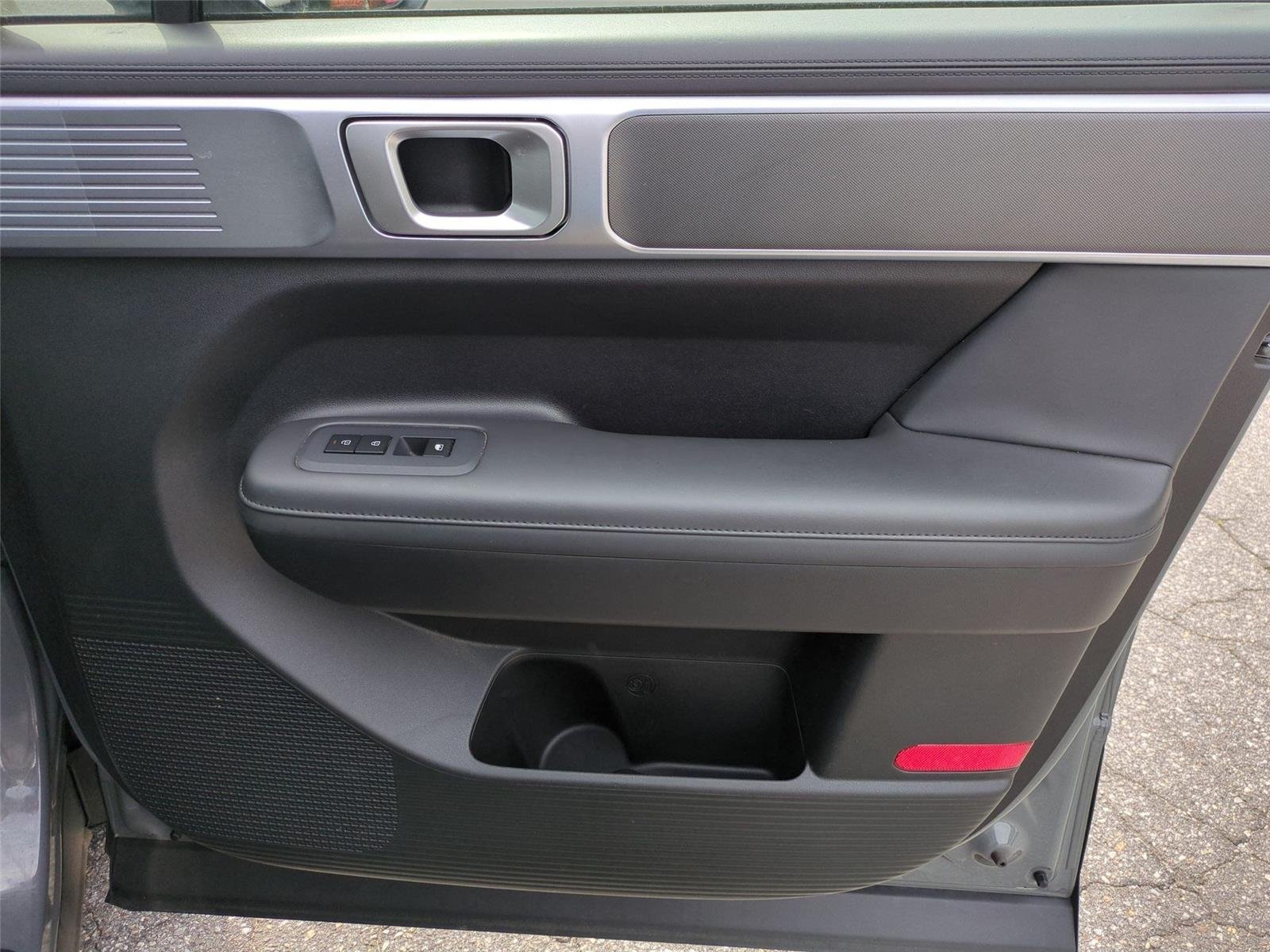 Used 2024 Hampton Gray Hyundai SEL image 35