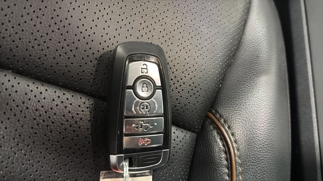 Used 2025 Agate Black Metallic Ford Lariat image 47