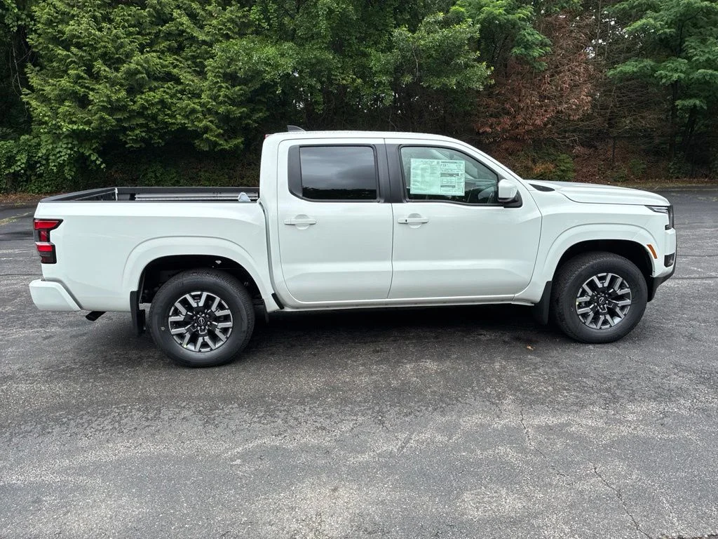 New 2026 Glacier White Nissan Crew Cab SV image 8