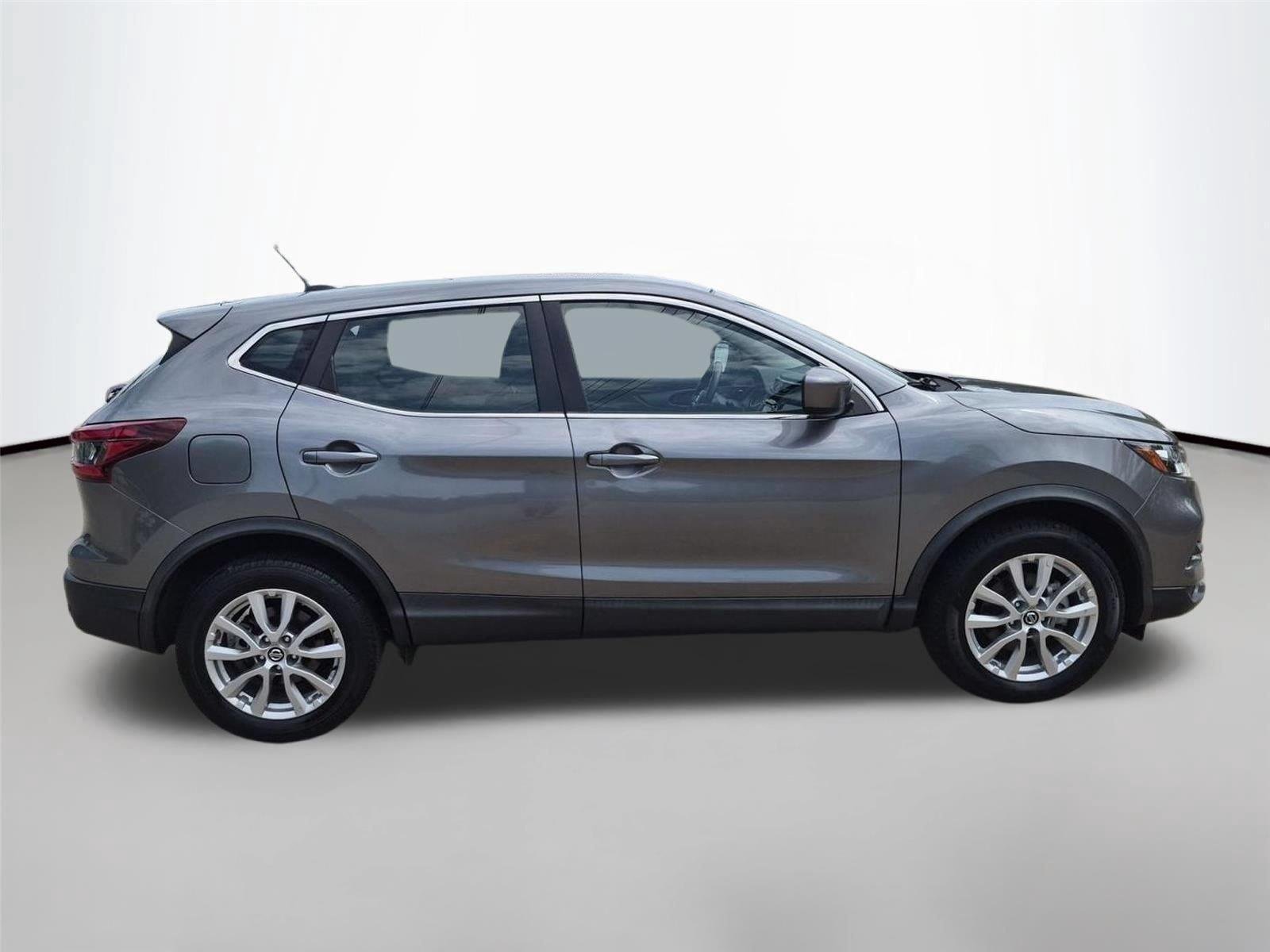 Used 2021 Gun Metallic Nissan S image 6