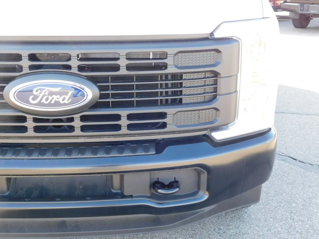 2026 Ford F-350 Super Duty XL - Photo 12