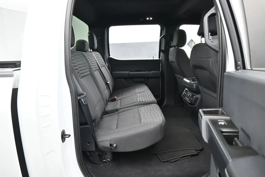 Used 2023 Oxford White Ford XL image 32