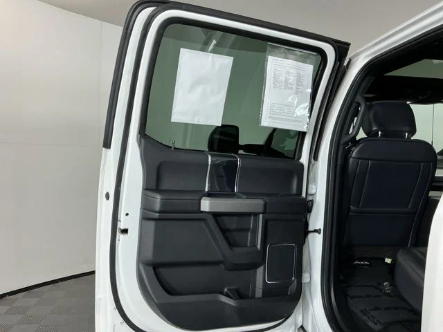 Used 2022  Ford Platinum image 32