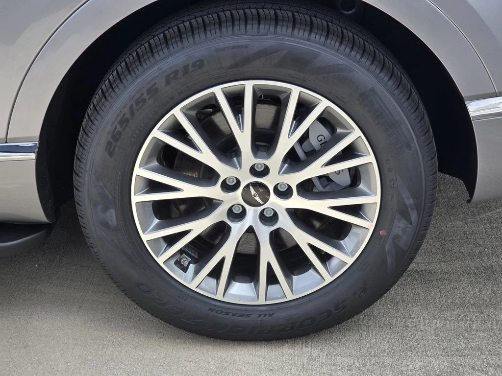 New 2027 Silver Genesis 2.5T image 5