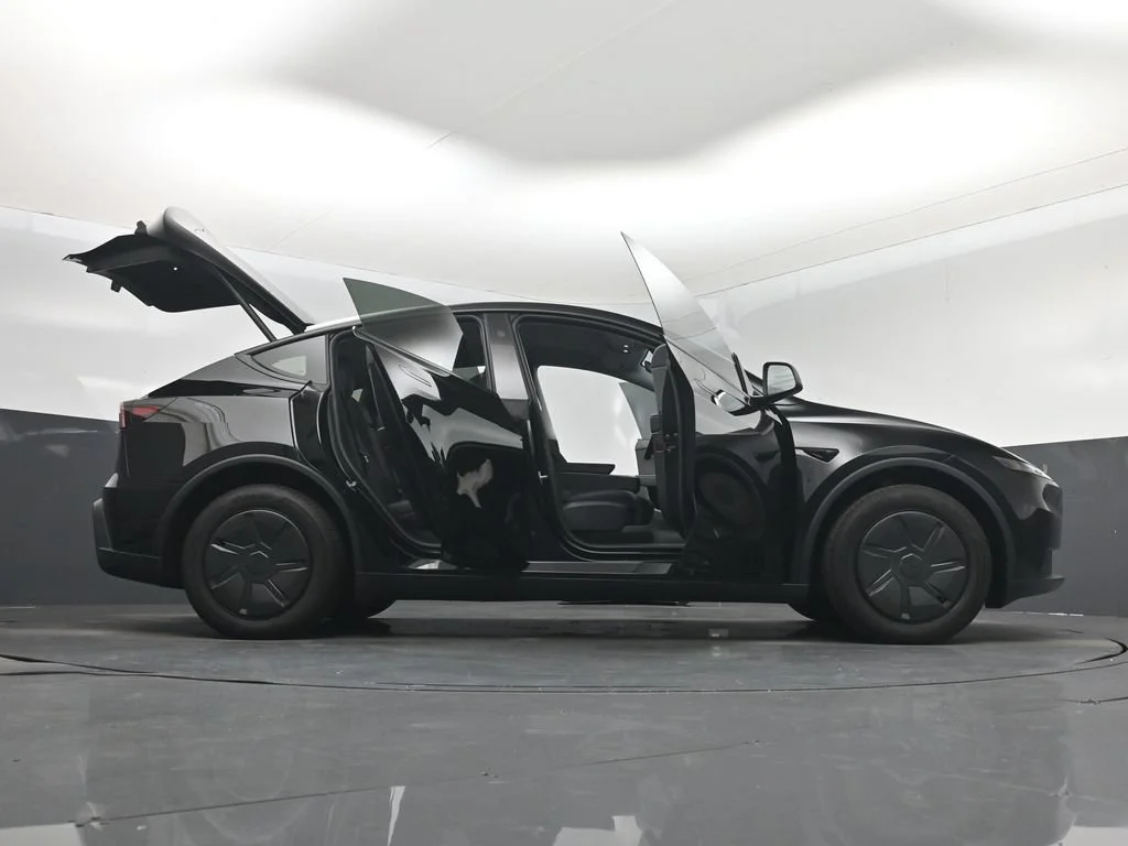 Used 2026 Black Tesla Premium image 7