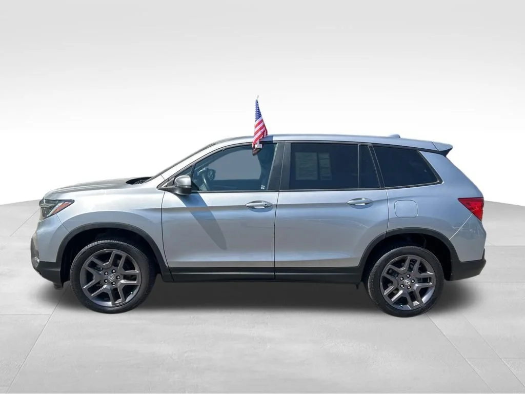 Used 2022 Silver Honda EX-L image 2