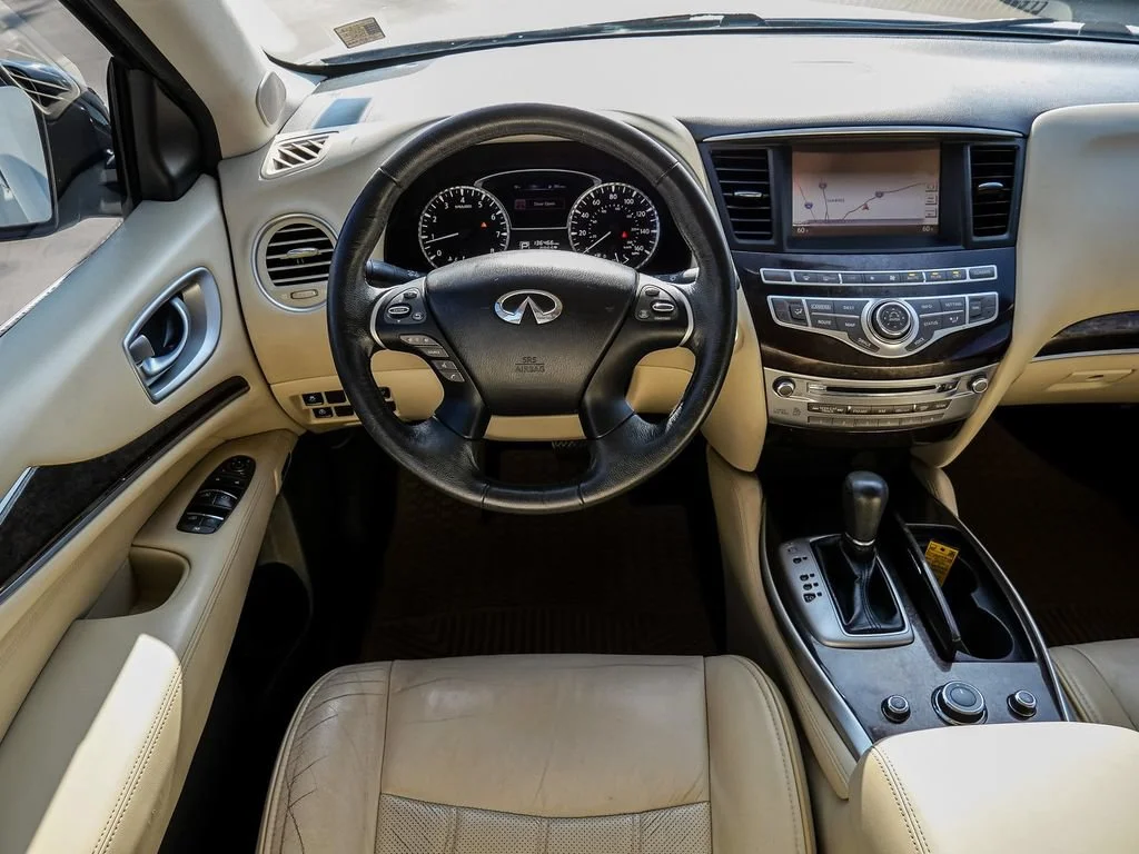 Used 2015 White INFINITI NA image 28