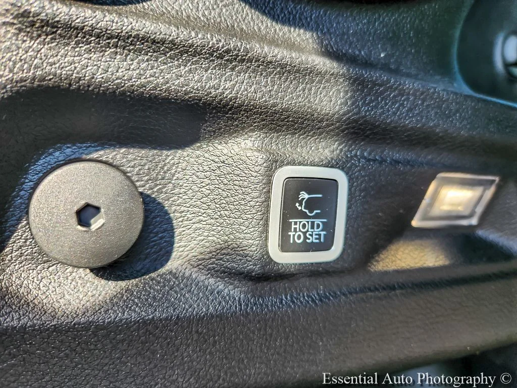 Used 2023 Black Jeep Limited image 19
