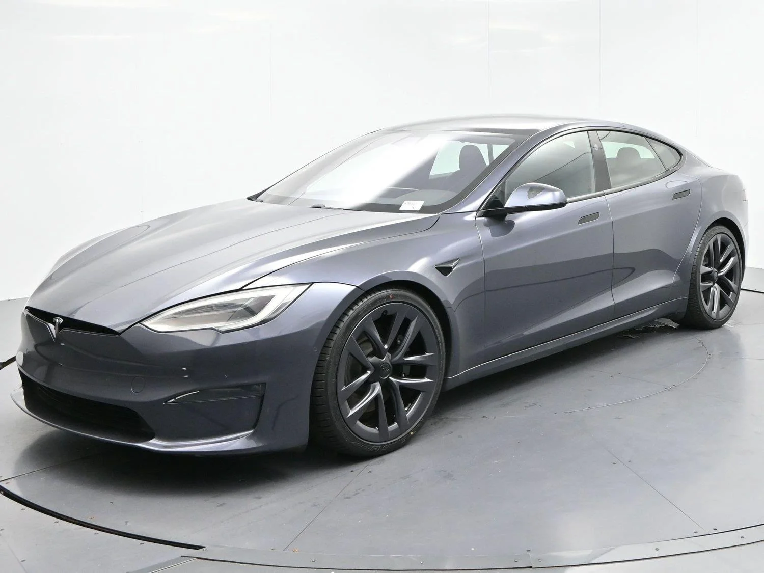 Used 2021 Midnight Silver Metallic Tesla Plaid image 3