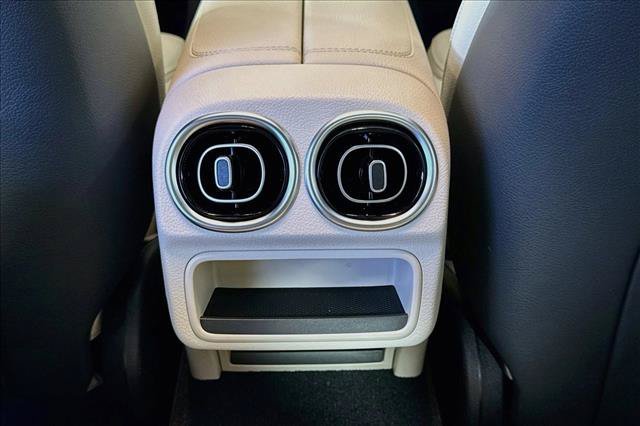 New 2026 Polar White Mercedes-Benz C 300 image 53