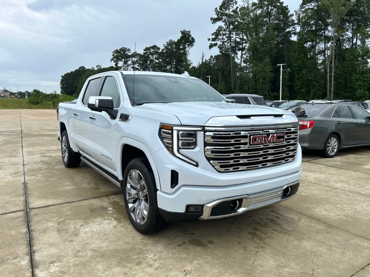 New 2026 Glacier White Tricoat GMC Denali image 2