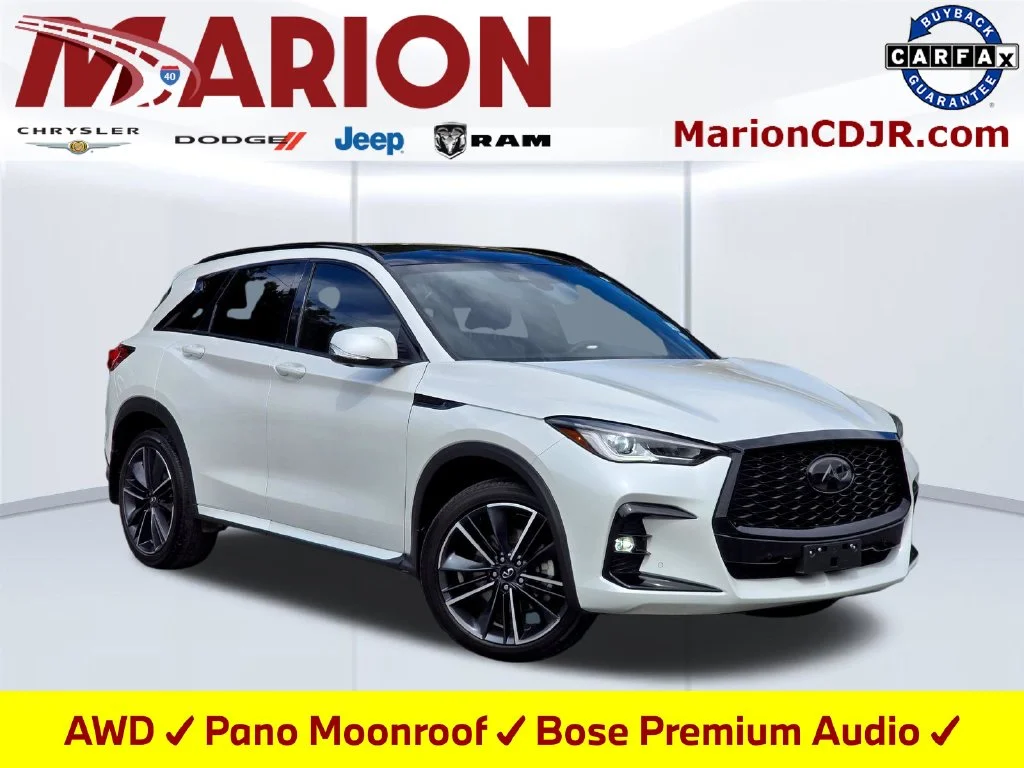 Used 2025 White INFINITI SPORT image 1