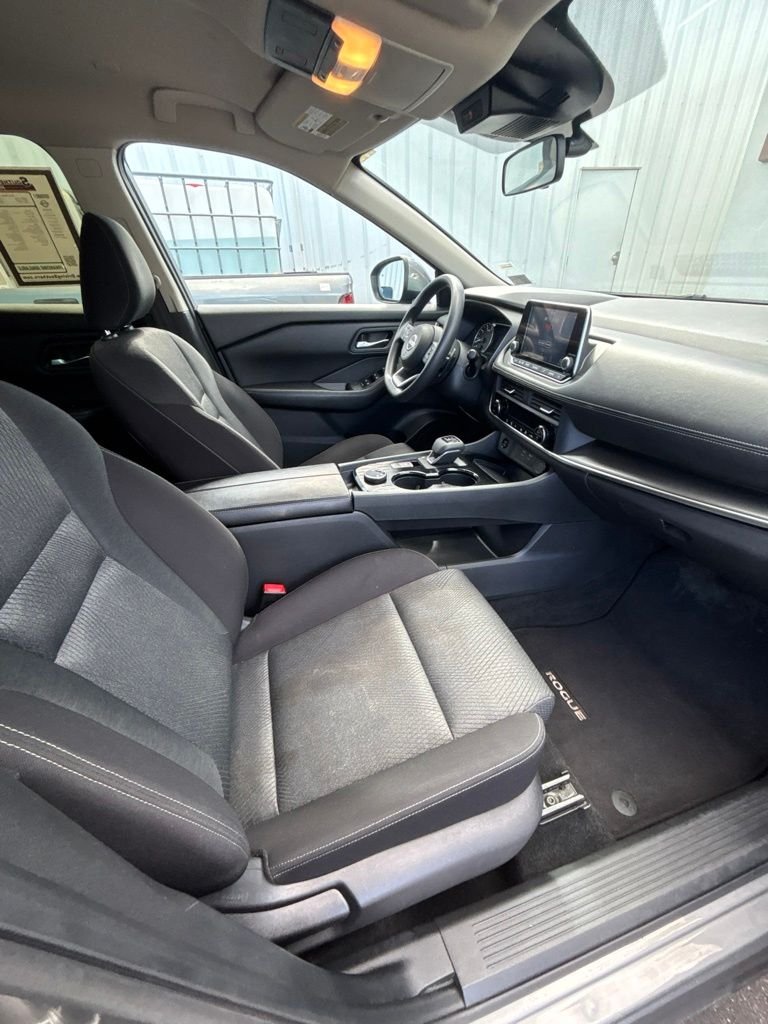 Used 2024 Gray Nissan SV image 24