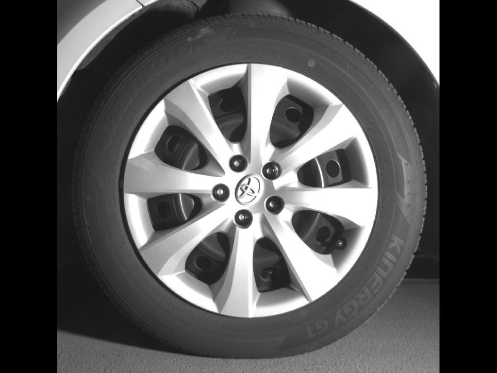 Used 2025 Beige Toyota LE image 9