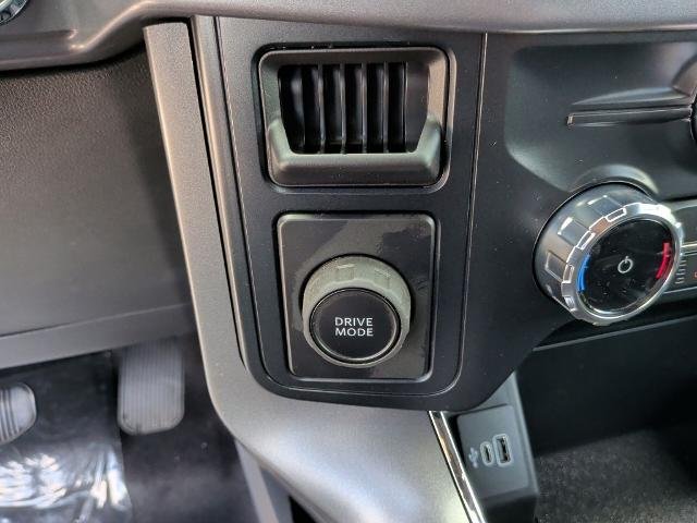 New 2026 Oxford White Ford XLT image 75