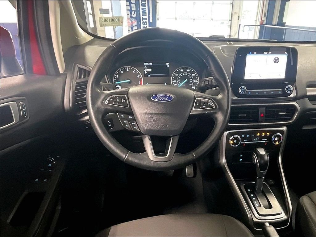 Used 2019 Red Ford SE image 18