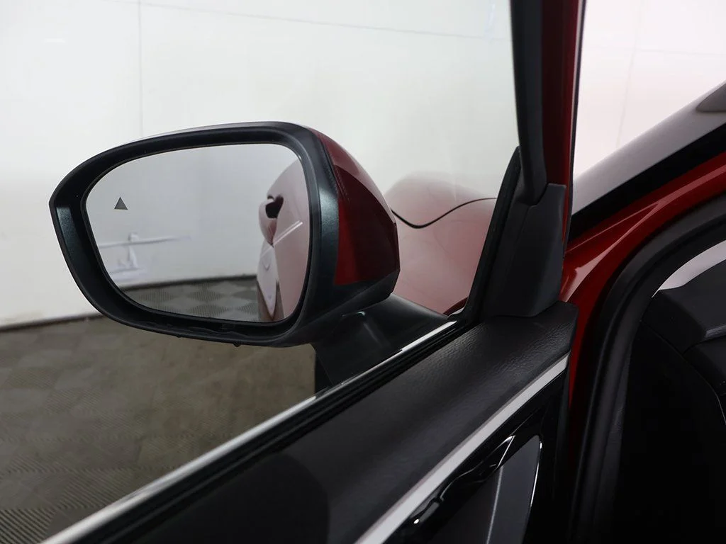New 2026 Red Mitsubishi ES image 36