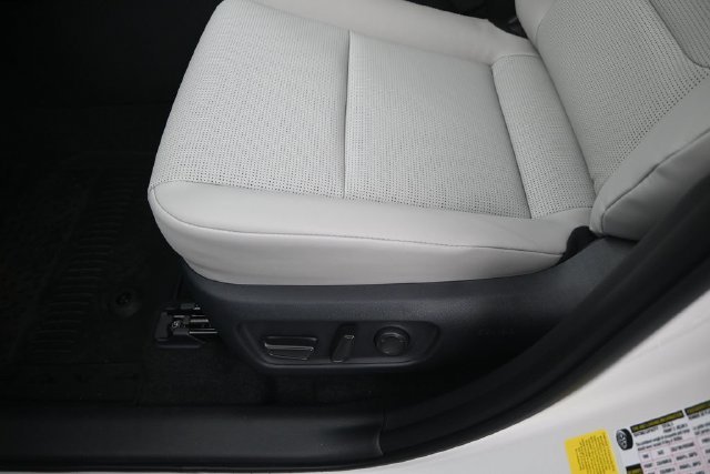 New 2026 Ice Cap Toyota XLE Premium image 10