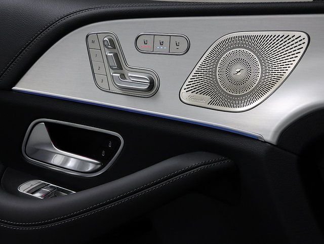 2025 Mercedes-Benz GLE AMG GLE 53 - Photo 28