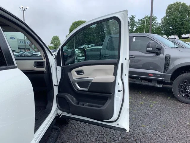 Used 2024 Glacier White Nissan SV image 14
