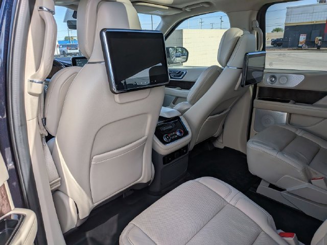 Used 2021 Blue Lincoln Reserve image 18