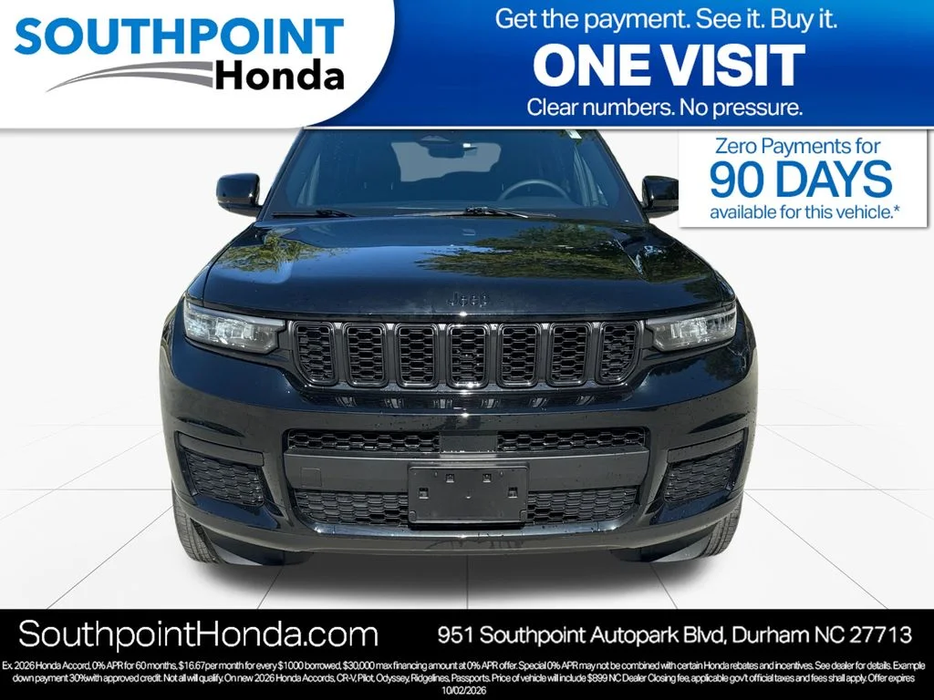 Used 2025 Diamond Black Jeep Altitude X image 2