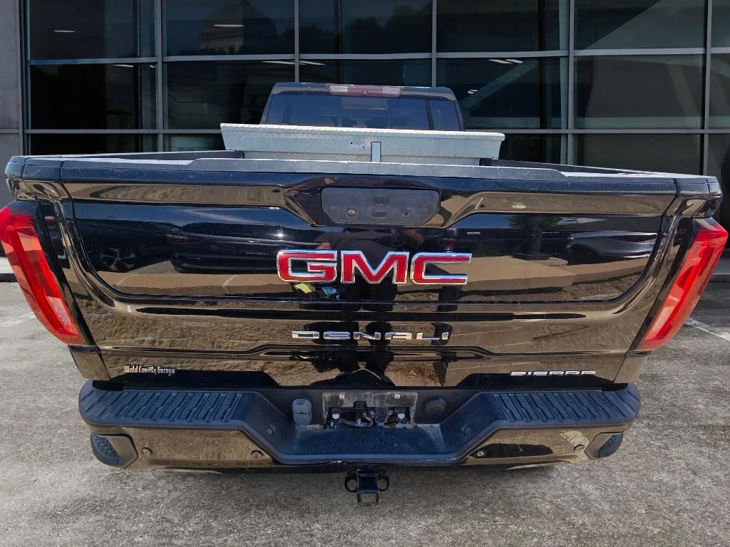 Used 2019 Onyx Black GMC Denali image 4
