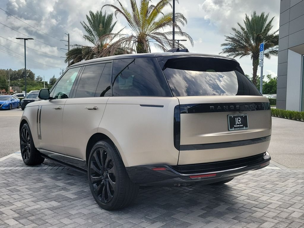 New 2026 Sunset Gold Satin Land Rover Autobiography image 3