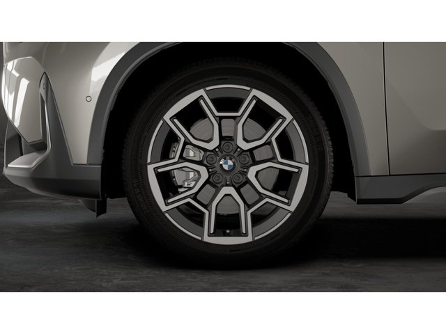 New 2026 Space Silver Metallic BMW xDrive28i image 7