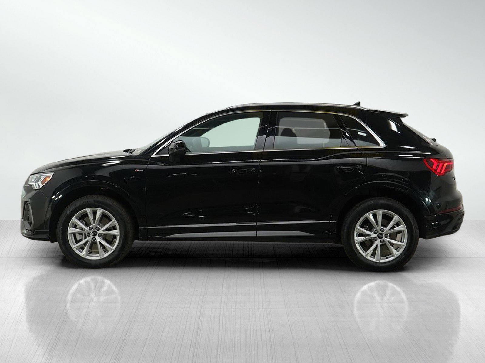 Used 2025 Audi Q3 S Line Premium with VIN WA1DECF38S1056734 for sale in Burnsville, Minnesota