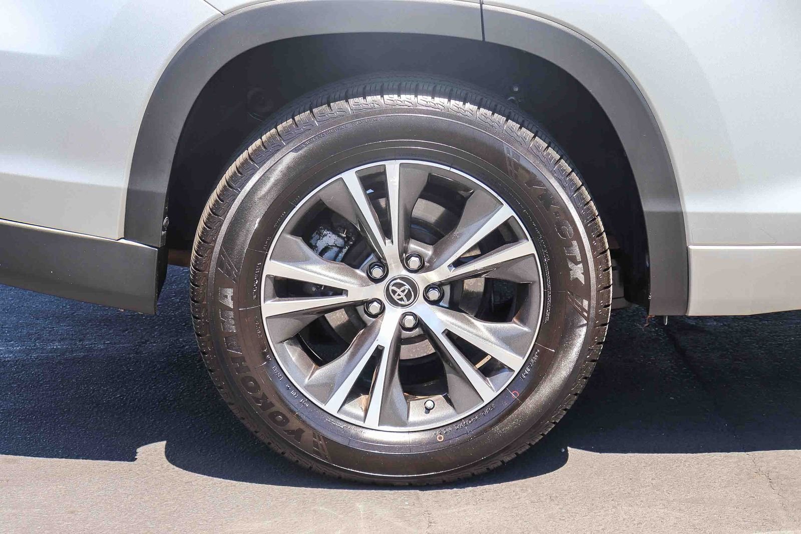 Used 2017 Celestial Silver Metallic Toyota LE image 9