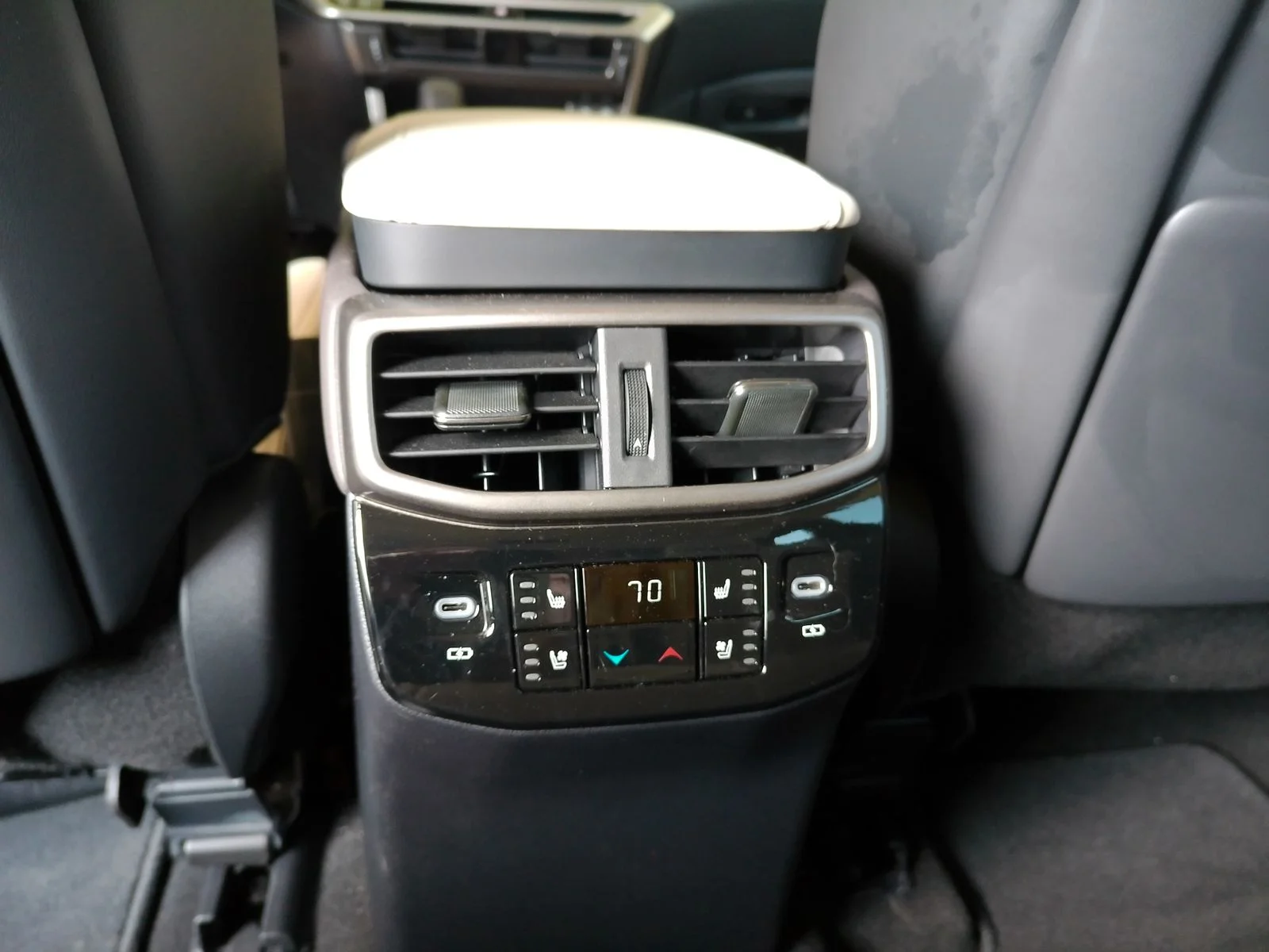 Used 2024 Silver Lexus 350h Luxury image 21