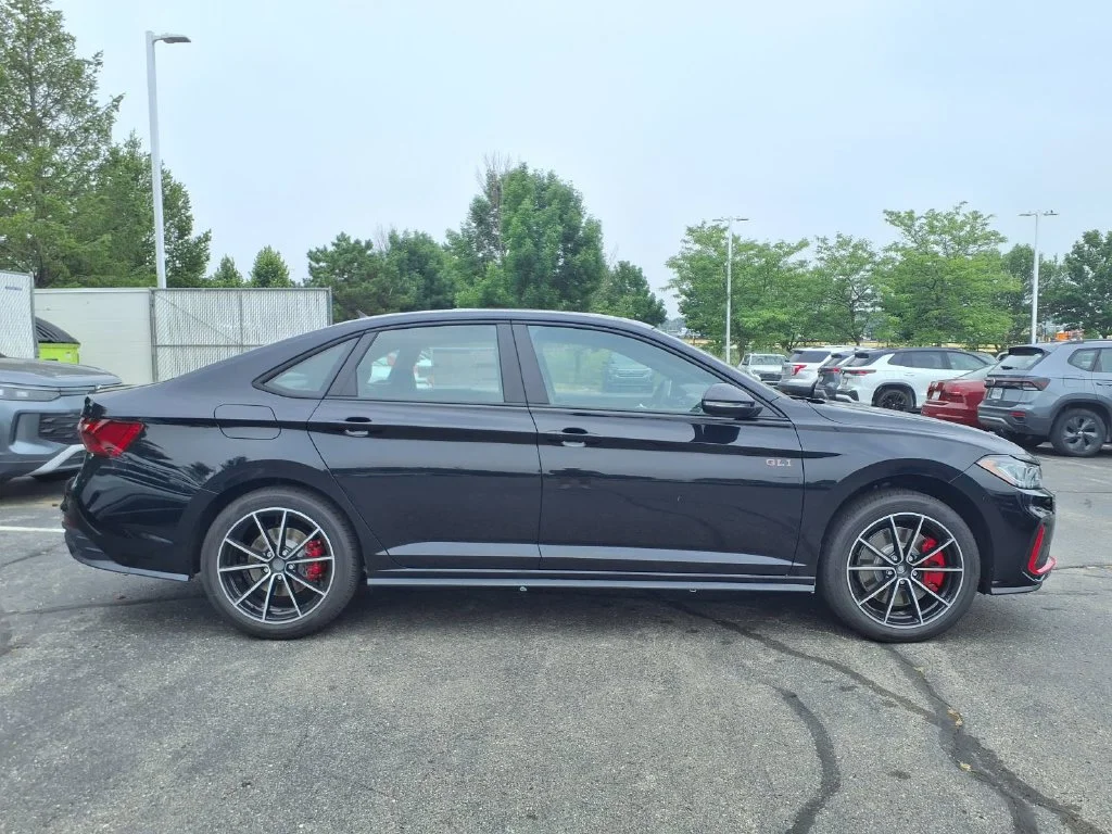 New 2026 Deep Black Pearl Volkswagen 2.0T Autobahn image 3