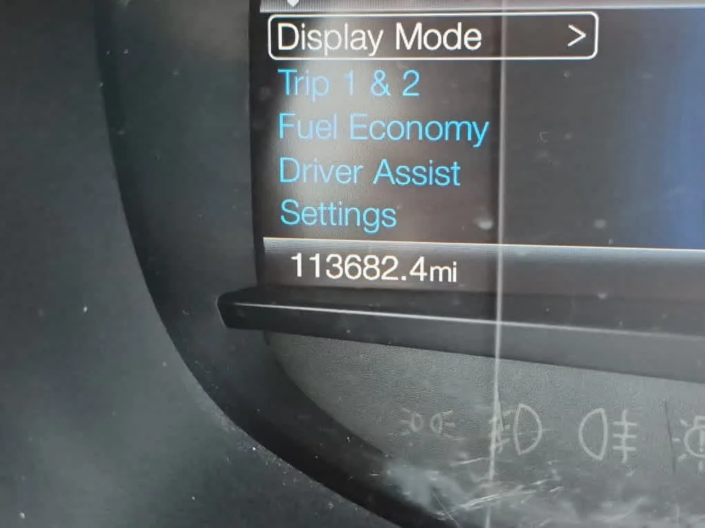 Used 2019 White Platinum Metallic Tri-Coat Ford SEL image 18