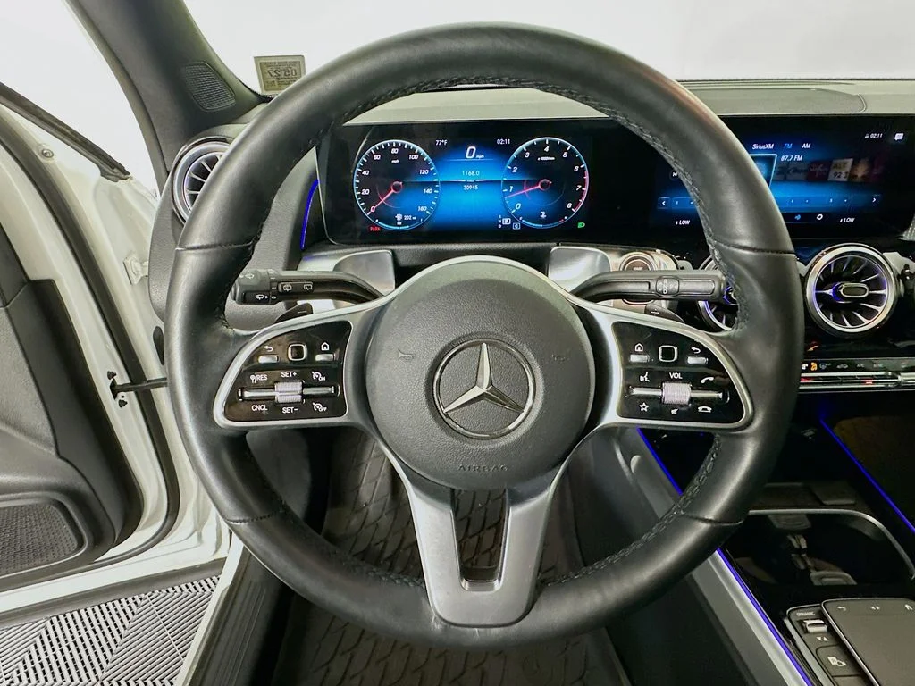 Used 2022 White Mercedes-Benz GLB 250 image 10