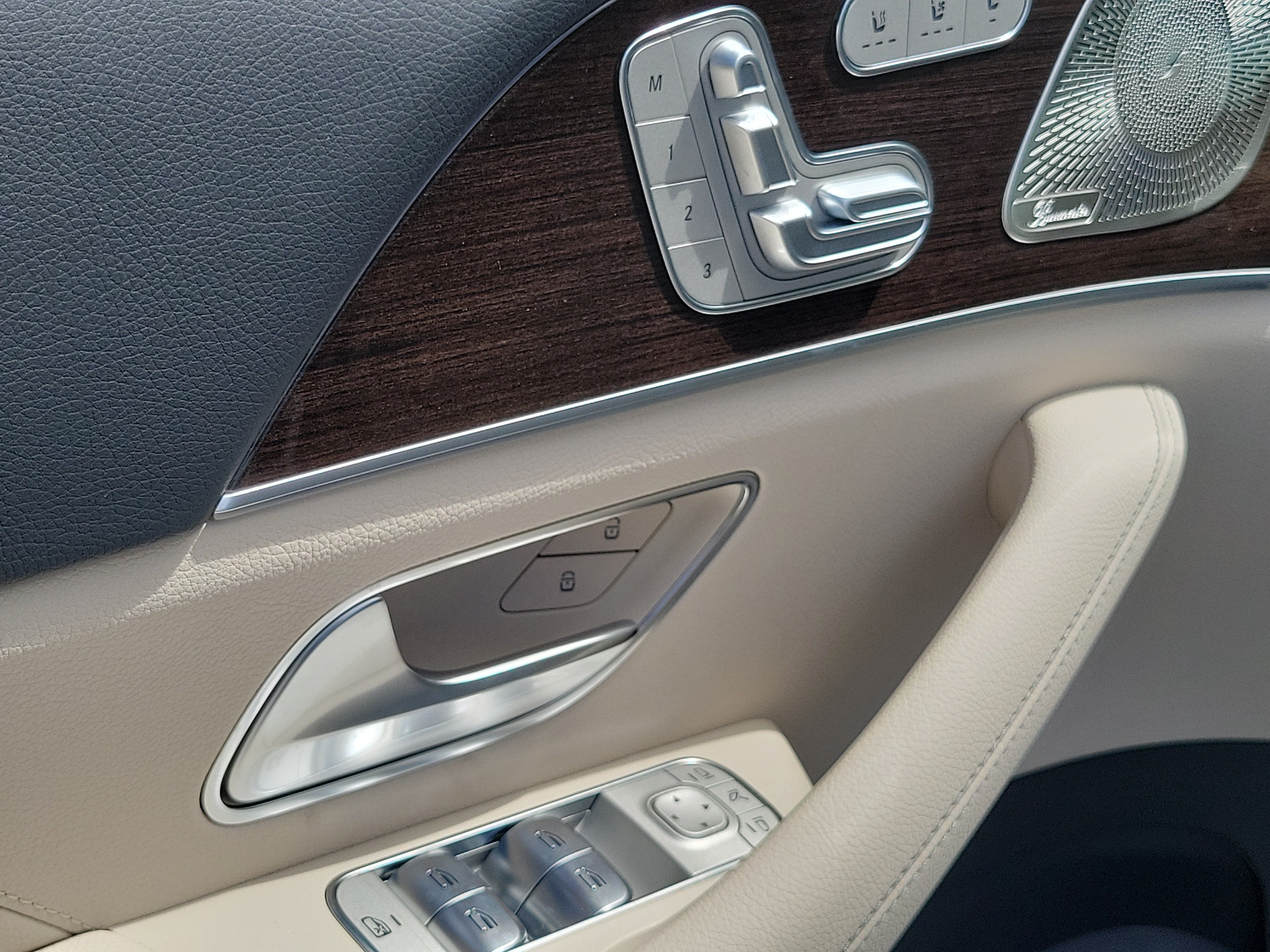 New 2026 Polar White Mercedes-Benz GLS 450 image 52