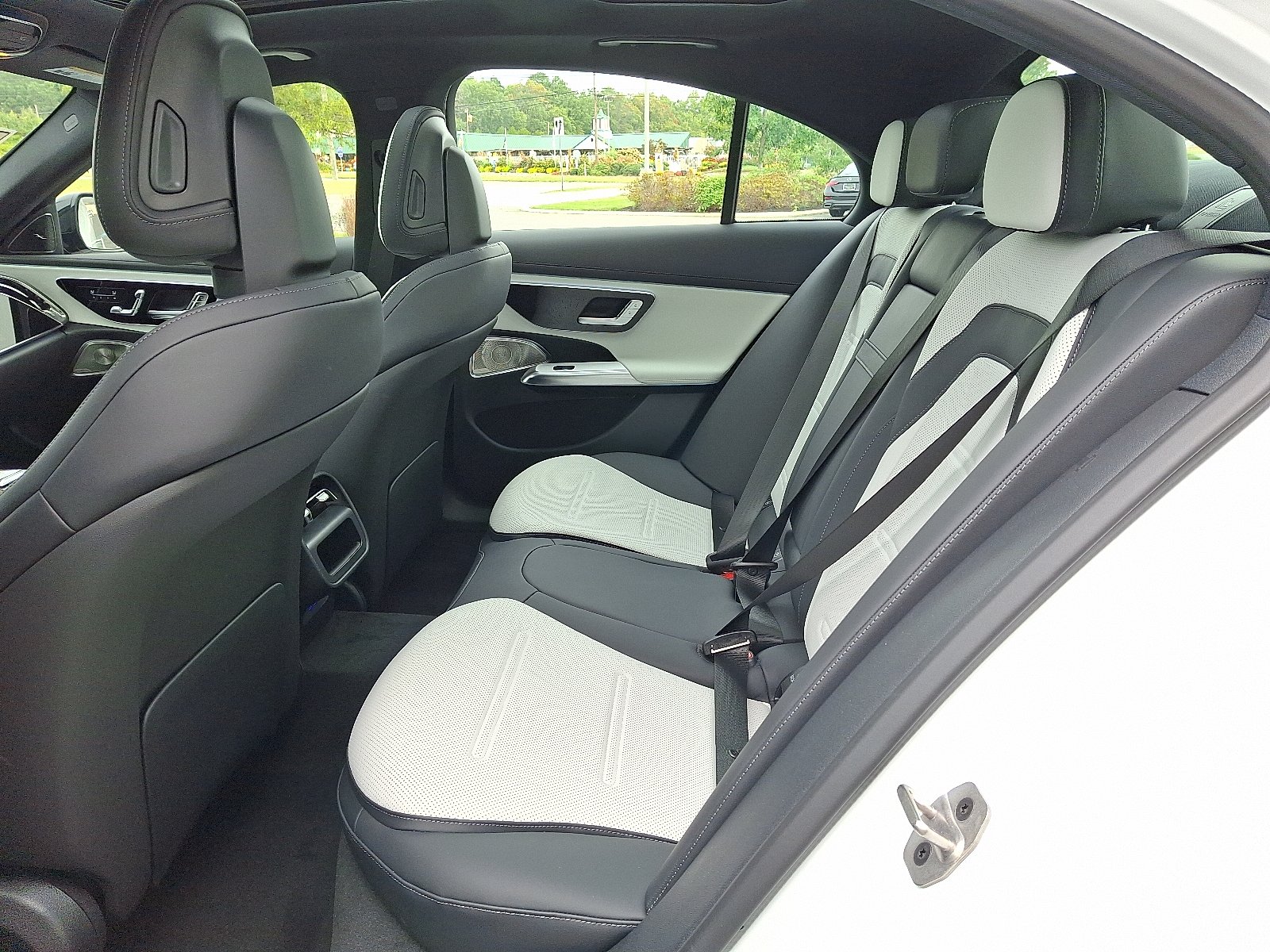 2026 Mercedes-Benz E-Class AMG E53 - Photo 6