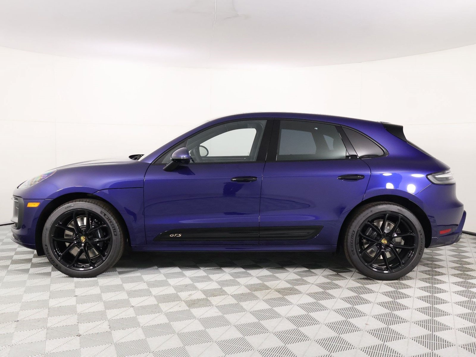 New 2026 Blue Porsche GTS image 2